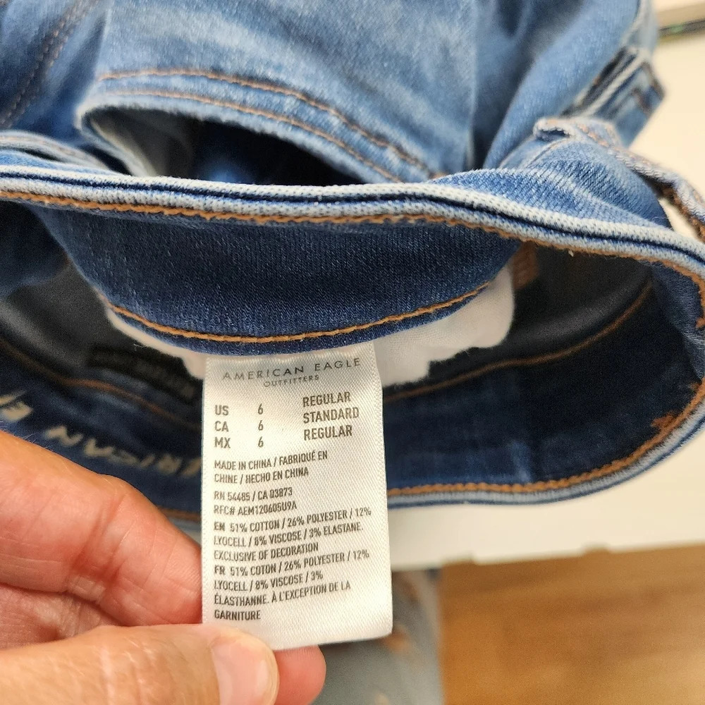 American Eagle Distressed High Rise Jegging Medium Wash Denim Flap Jeans Sz 6R - Picture 10 of 15